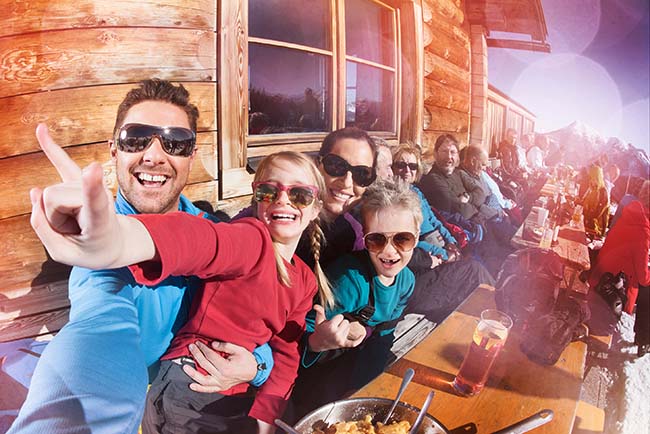 Winterspaß Familienwochen Pauschale im B&B Hotel Die Bergquelle Flachau Winterspaß Familienwochen Pauschale im B&B Hotel Die Bergquelle Flachau